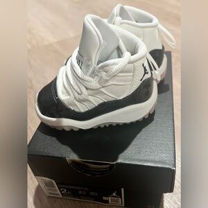 Baby Jordan 11 Neapolitan